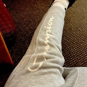 they are 10/12 in kids